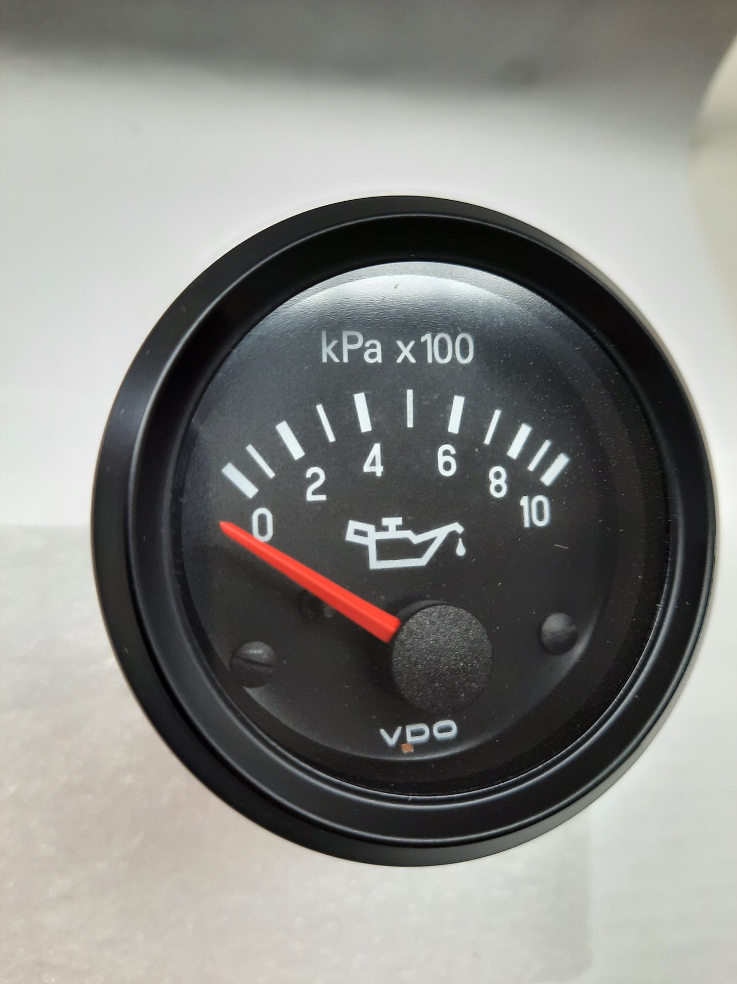 Pressure Gauge 52MM 24V 1000KPA  [VDO COCKPIT INT.] [350040017]