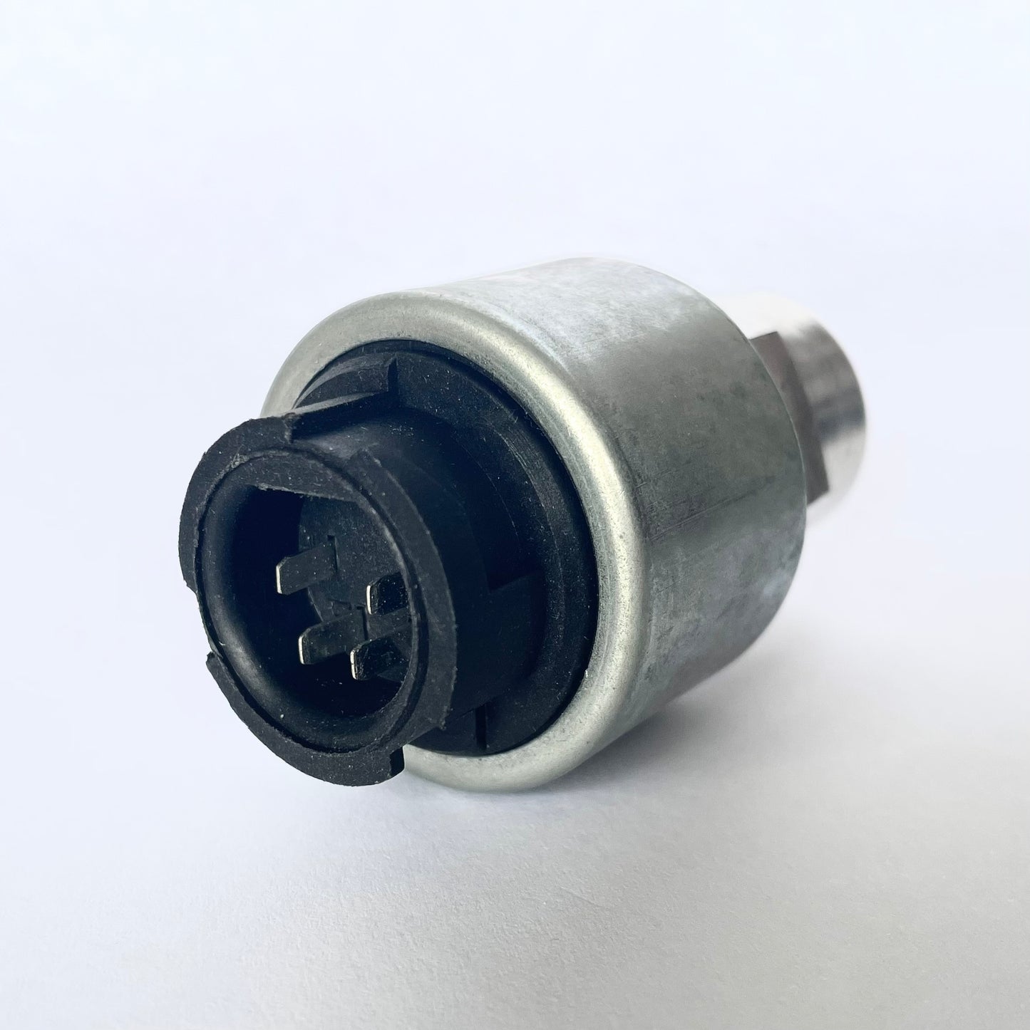 Sender 2X8 Pulse 4 Blade M22X1.5 Female [VDO] [K70450]